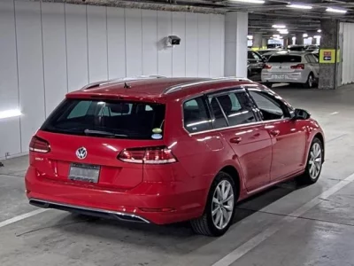 Volkswagen GOLF VARIANT