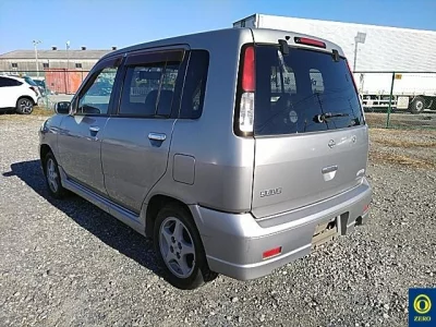 Nissan CUBE  с аукциона в Японии