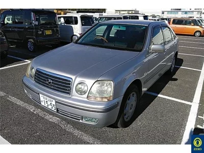 Toyota PROGRES  с аукциона в Японии