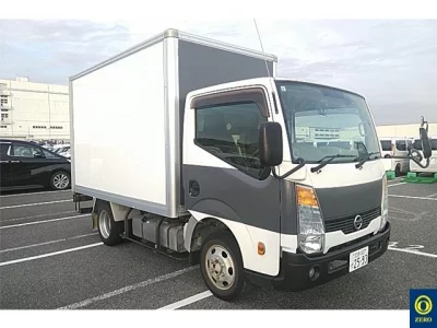 Nissan ATLAS  с аукциона в Японии