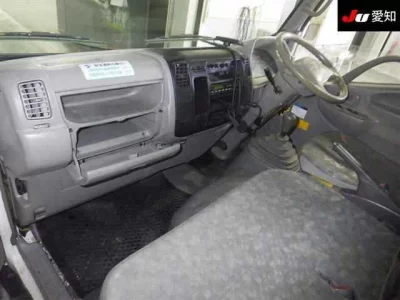 Hino DUTRO  с аукциона в Японии