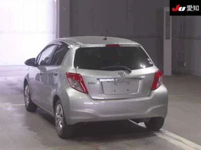 Toyota VITZ  с аукциона в Японии