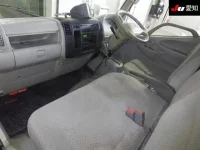 Toyota DYNA лот № 7083 оценка 3.5  с аукциона в Японии 2