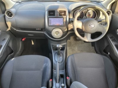 Nissan LATIO  с аукциона в Японии