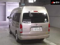 Toyota HIACE лот № 4183 оценка 3.5  с аукциона в Японии 1