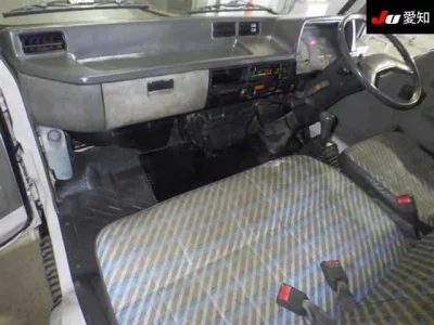 Mitsubishi CANTER  с аукциона в Японии