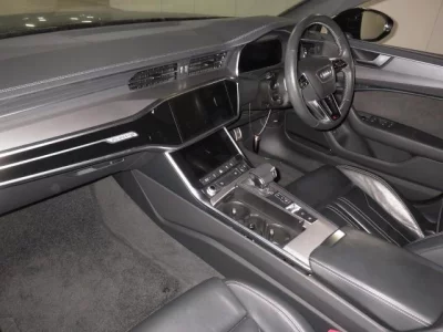 Audi A7  с аукциона в Японии