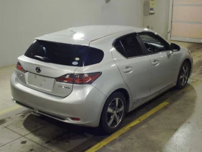Lexus CT  с аукциона в Японии