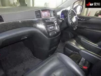 Nissan ELGRAND лот № 30503 оценка 3.5  с аукциона в Японии 2