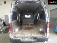 Toyota HIACE VAN лот № 7089 оценка 3  с аукциона в Японии 3
