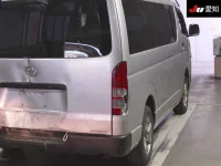 Toyota HIACE VAN лот № 7089 оценка 3  с аукциона в Японии 7