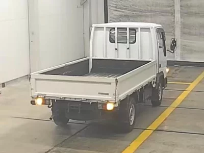 Mazda TITAN  с аукциона в Японии