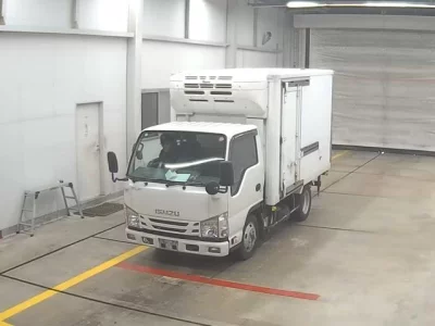 Isuzu ELF  с аукциона в Японии