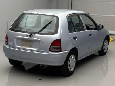 Toyota STARLET  с аукциона в Японии