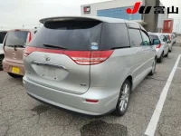 Toyota ESTIMA лот № 1027 оценка R  с аукциона в Японии 4