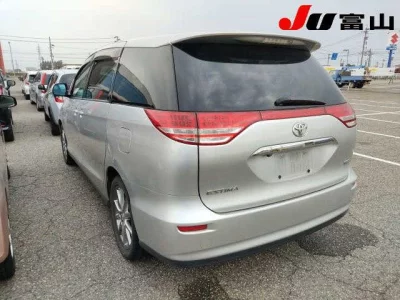 Toyota ESTIMA  с аукциона в Японии