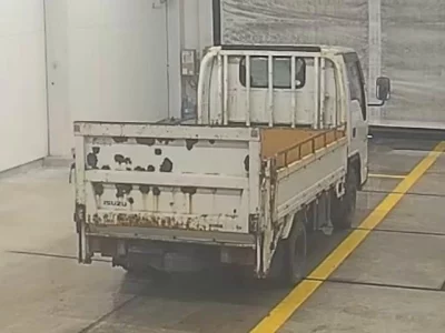 Isuzu ELF  с аукциона в Японии