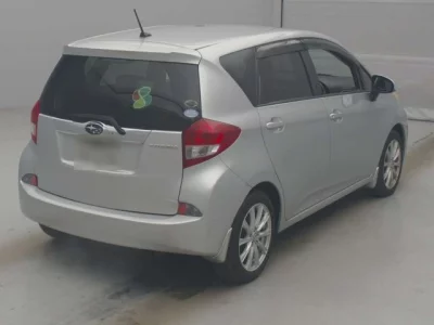 Subaru TREZIA  с аукциона в Японии