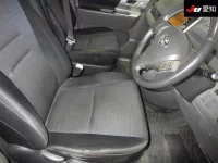 Toyota VOXY лот № 30532 оценка 3  с аукциона в Японии 5