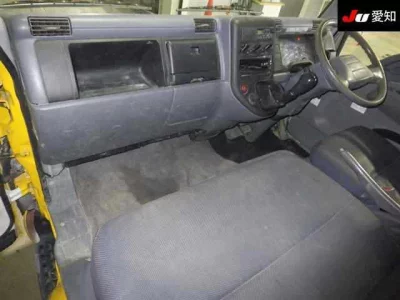 Mitsubishi CANTER  с аукциона в Японии