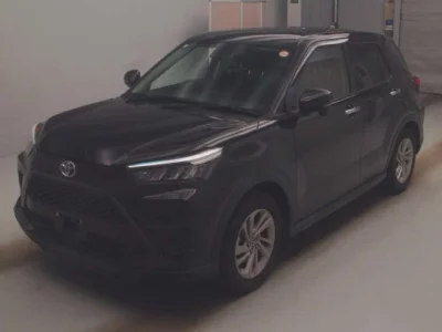 Toyota RAIZE  с аукциона в Японии