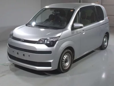 Toyota SPADE  с аукциона в Японии