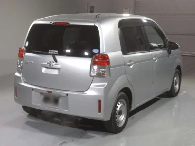 Toyota SPADE  с аукциона в Японии