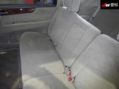 Toyota IPSUM  с аукциона в Японии