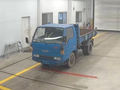 Mazda TITAN  с аукциона в Японии