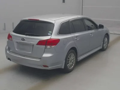 Subaru LEGACY  с аукциона в Японии