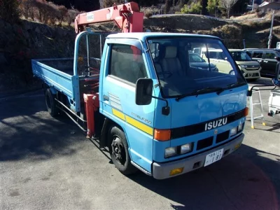 Isuzu ELF  с аукциона в Японии
