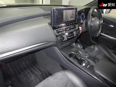 Toyota CROWN  с аукциона в Японии