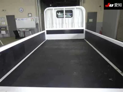 Toyota DYNA  с аукциона в Японии