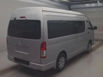 Toyota HIACE VAN  с аукциона в Японии