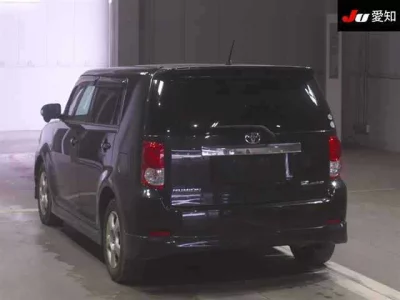 Toyota COROLLA RUMION