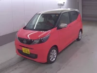 Nissan DAYZ лот № 3077 оценка 6  с аукциона в Японии 2