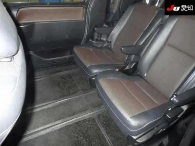 Toyota ESQUIRE  с аукциона в Японии