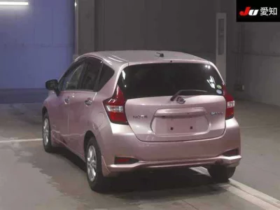 Nissan NOTE  с аукциона в Японии