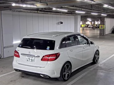 Mercedes-Benz B CLASS