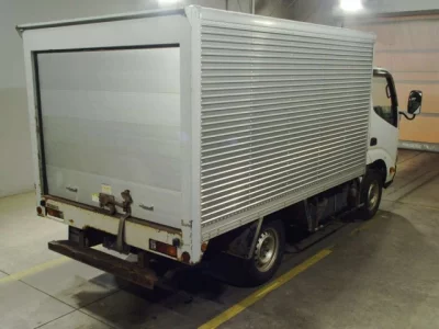 Toyota DYNA  с аукциона в Японии