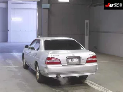 Nissan LAUREL  с аукциона в Японии