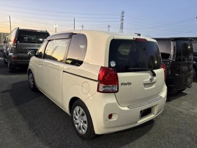 Toyota PORTE