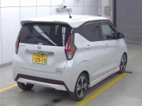 Nissan DAYZ лот № 3095 оценка 4.5  с аукциона в Японии 3