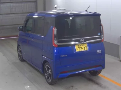 Nissan ROOX  с аукциона в Японии