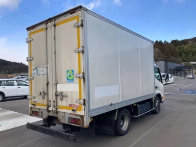 Hino DUTRO  с аукциона в Японии