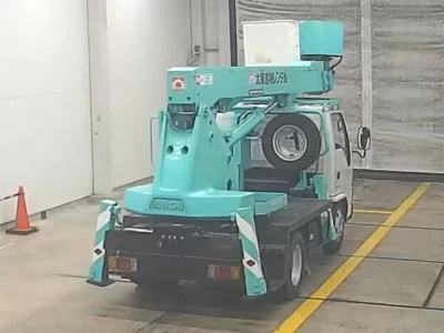 Isuzu ELF  с аукциона в Японии