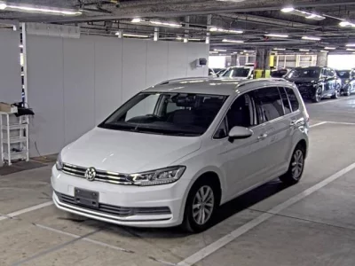 Volkswagen GOLF TOURAN  с аукциона в Японии