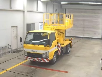 Isuzu ELF  с аукциона в Японии