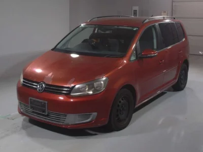 Volkswagen GOLF TOURAN  с аукциона в Японии