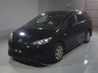Toyota WISH  с аукциона в Японии
